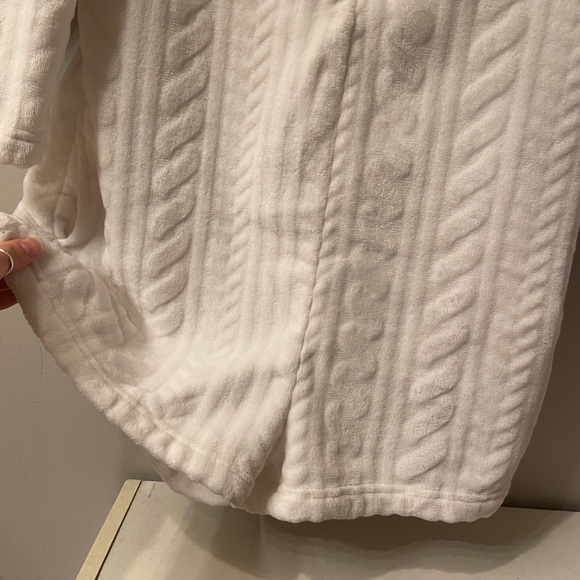 Cozy Robe Romper ✨ - Picture 6 of 6